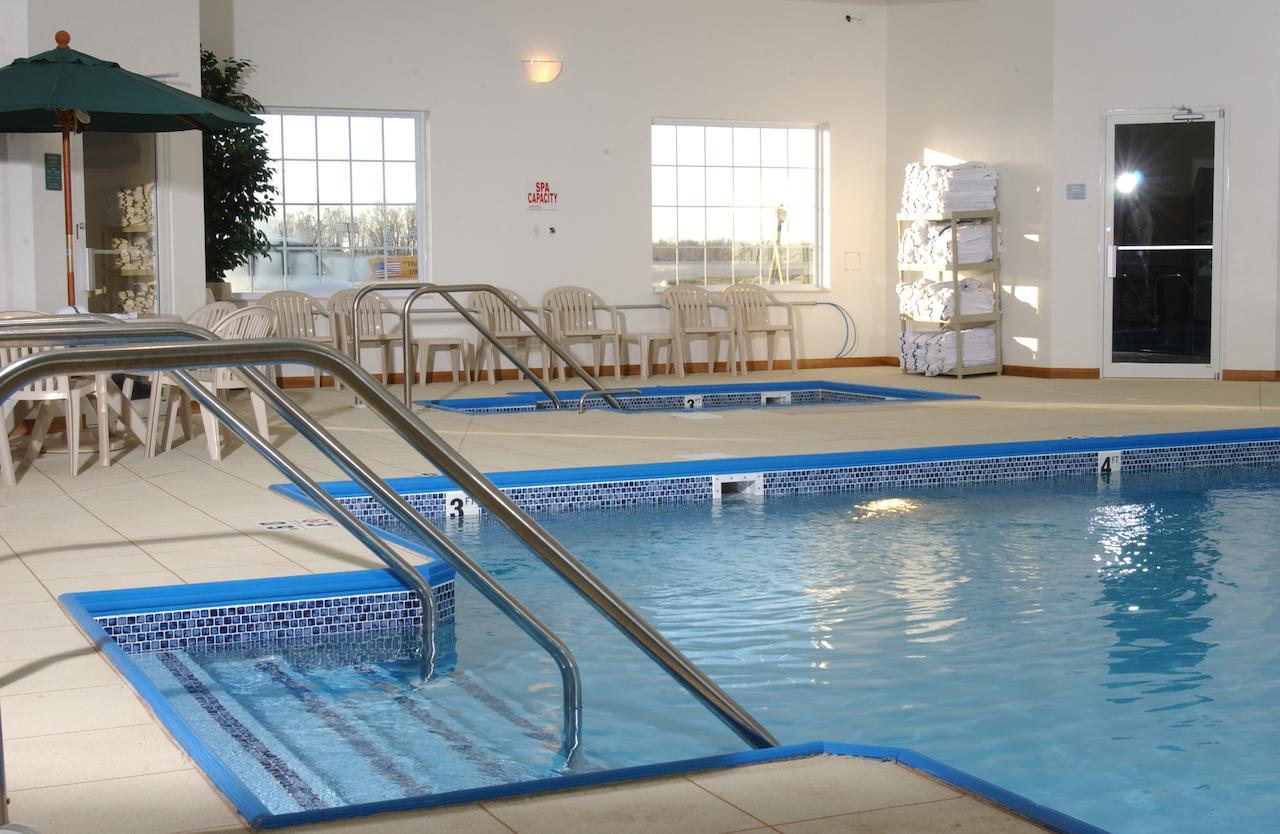 Oak Hill Inn & Suites Кантон Екстер'єр фото