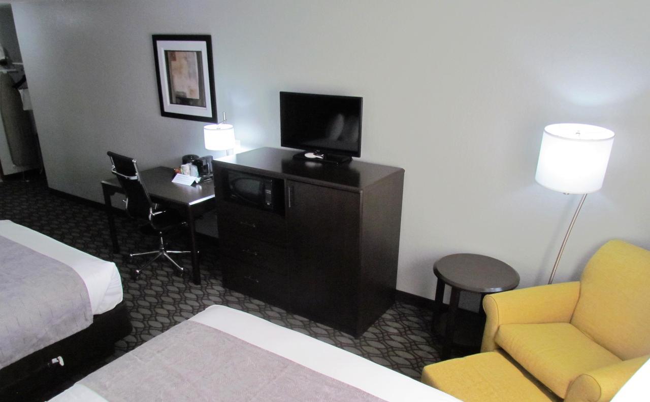 Oak Hill Inn & Suites Кантон Екстер'єр фото