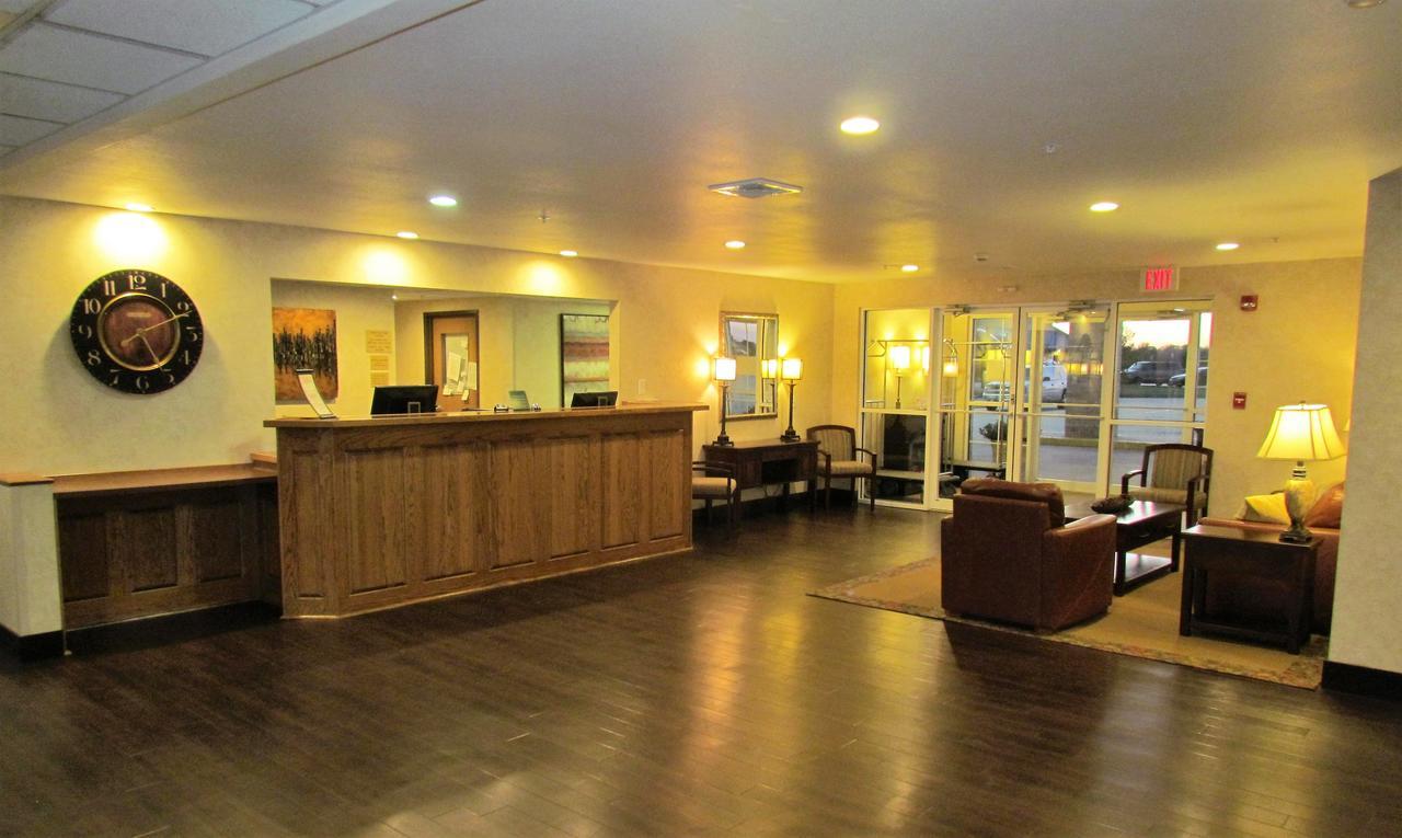 Oak Hill Inn & Suites Кантон Екстер'єр фото